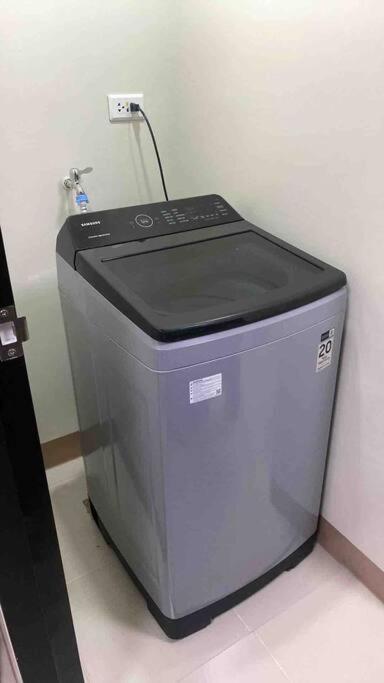 1Br With Extra Room At One Regis- Megaworld 巴科洛德 外观 照片