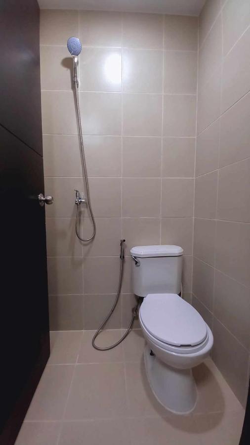 1Br With Extra Room At One Regis- Megaworld 巴科洛德 外观 照片