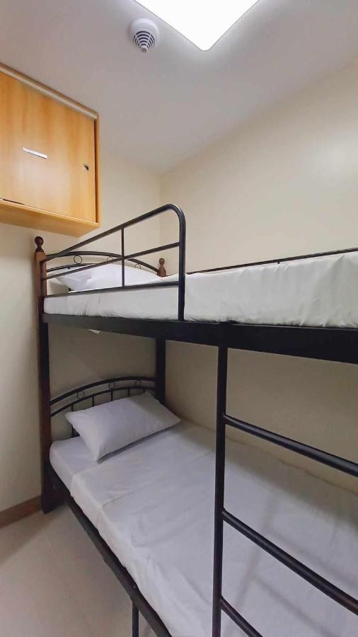 1Br With Extra Room At One Regis- Megaworld 巴科洛德 外观 照片